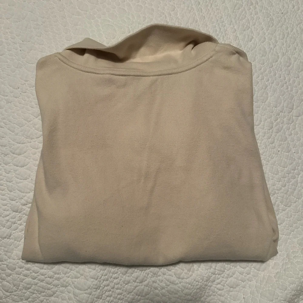 Orvis Cream Pullover Sweater - Picture 4 of 5
